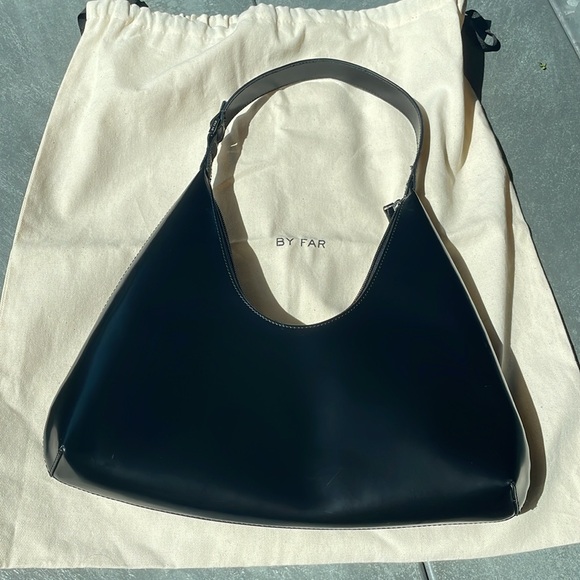 By Far AMBER BEAR SEMI PATENT LEATHER - Picture 3 of 4